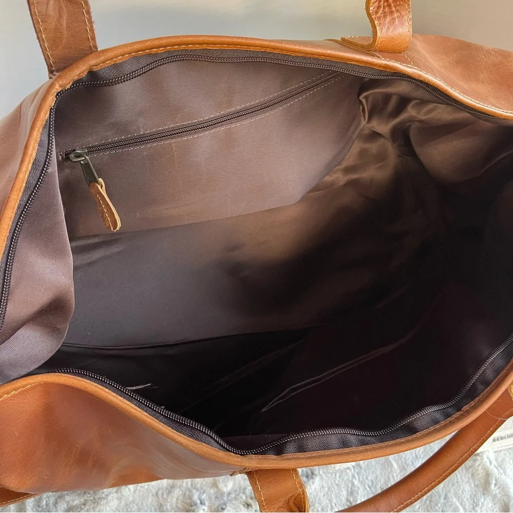Canyon Outback Leather Michigan Alumni Boulder Canyon New Leather Duffel Bag -